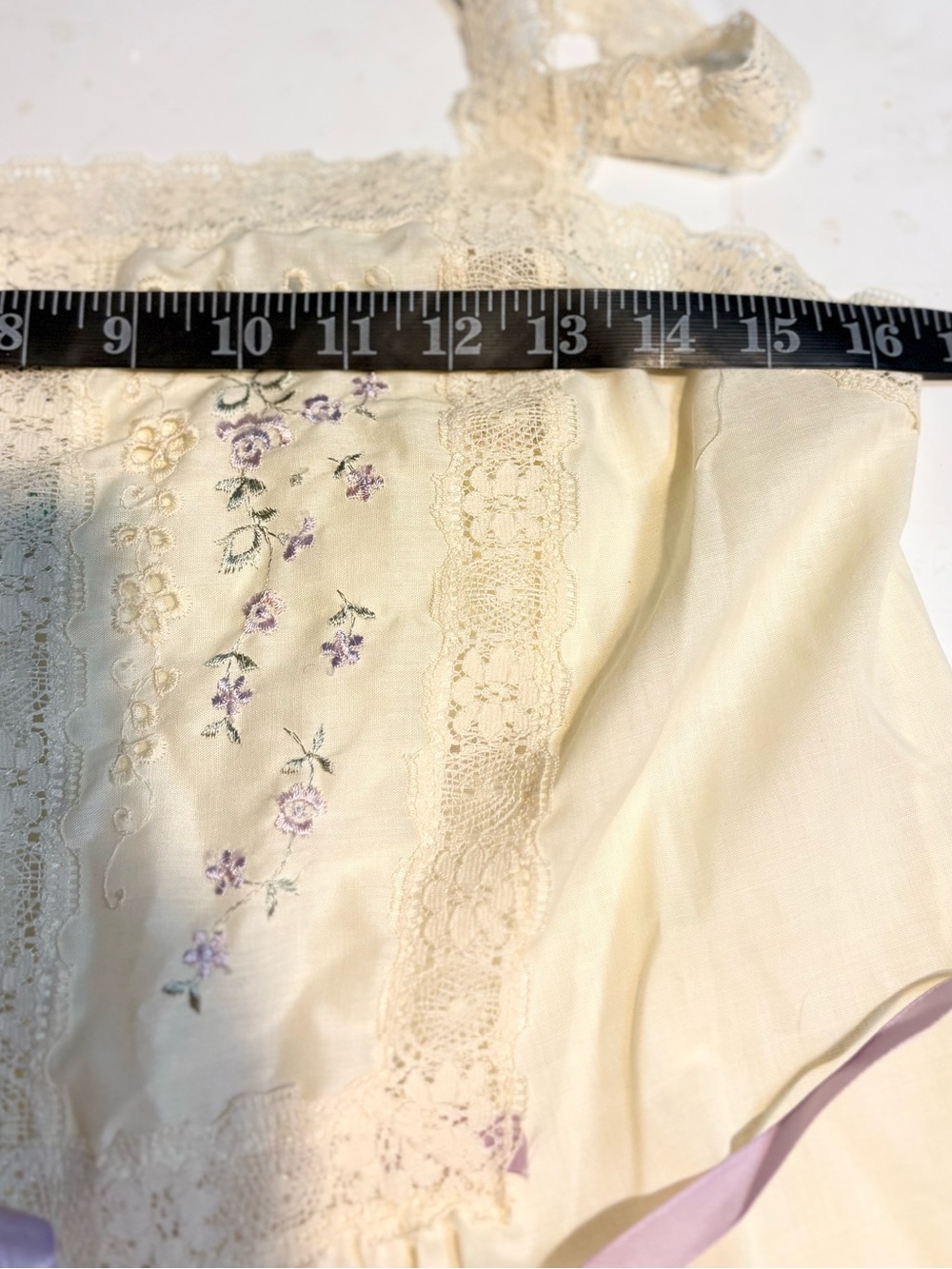 vintage Pinehurst Lingerie prairie-style sleepwear gown light yellow small - Picture 14 of 15